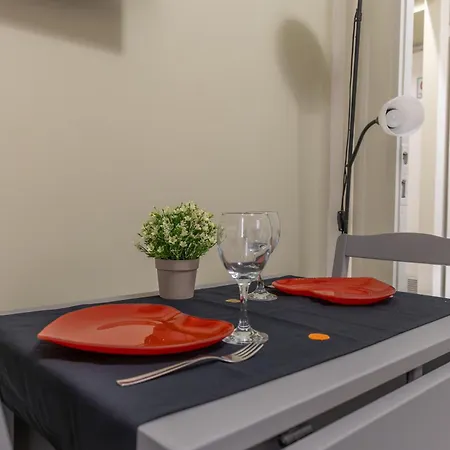 Апартаменты Pit Stop 2 Комо